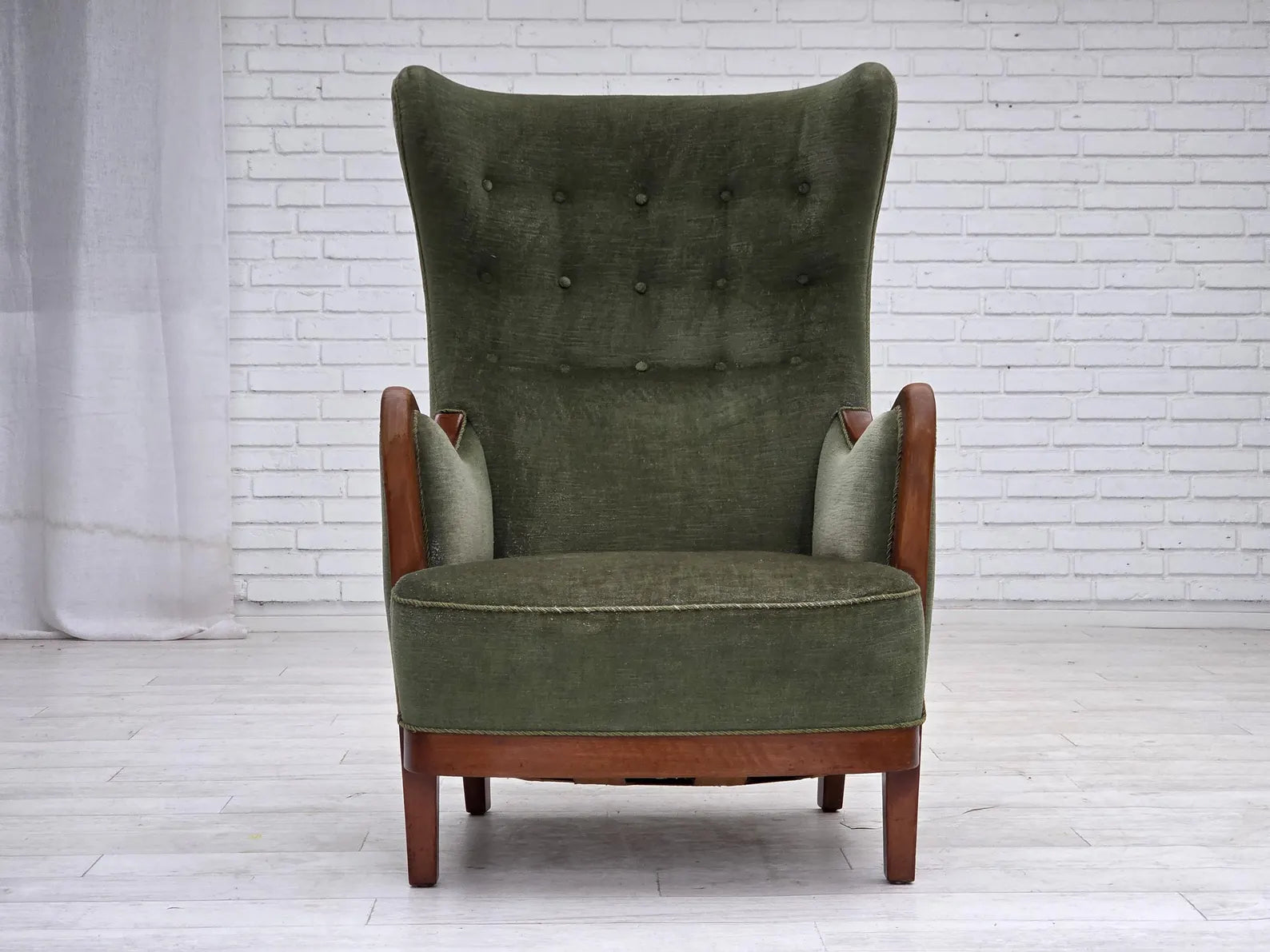 Scandinavian_Modern_Lounge_Chair,_Teak_&_Upholstery,_1960s_Denmark
