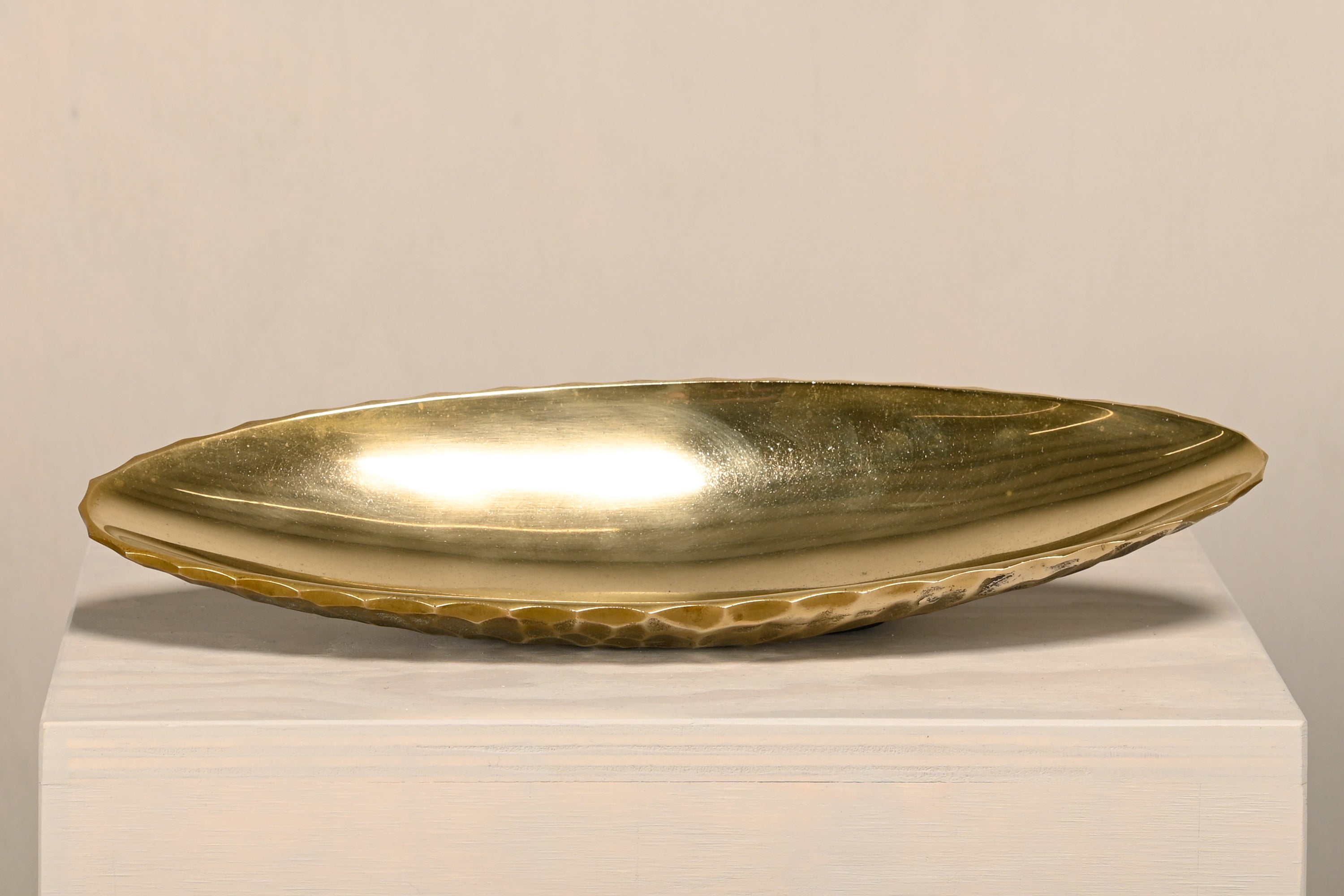 Handmade_Oval_Solid_Brass_Bowl_with_Hammered_Textured_Exterior_and_Smooth_Interior