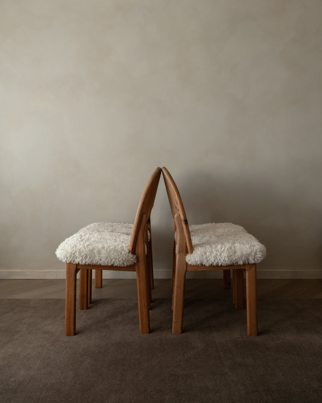Set_of_4_Scandinavian_Pine_Dining_Chairs_in_the_Style_of_Niels_Koefoed,_Denmark_1970s