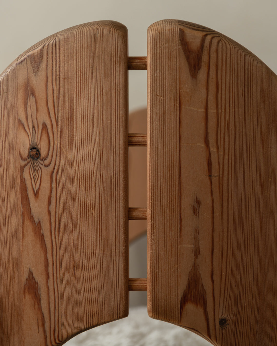 Set_of_4_Scandinavian_Pine_Dining_Chairs_in_the_Style_of_Niels_Koefoed,_Denmark_1970s