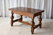 Scandinavian_Modern_Oak_Draw-Leaf_Extending_Coffee_Table_with_Baluster_Legs,_circa_1960s-1970s