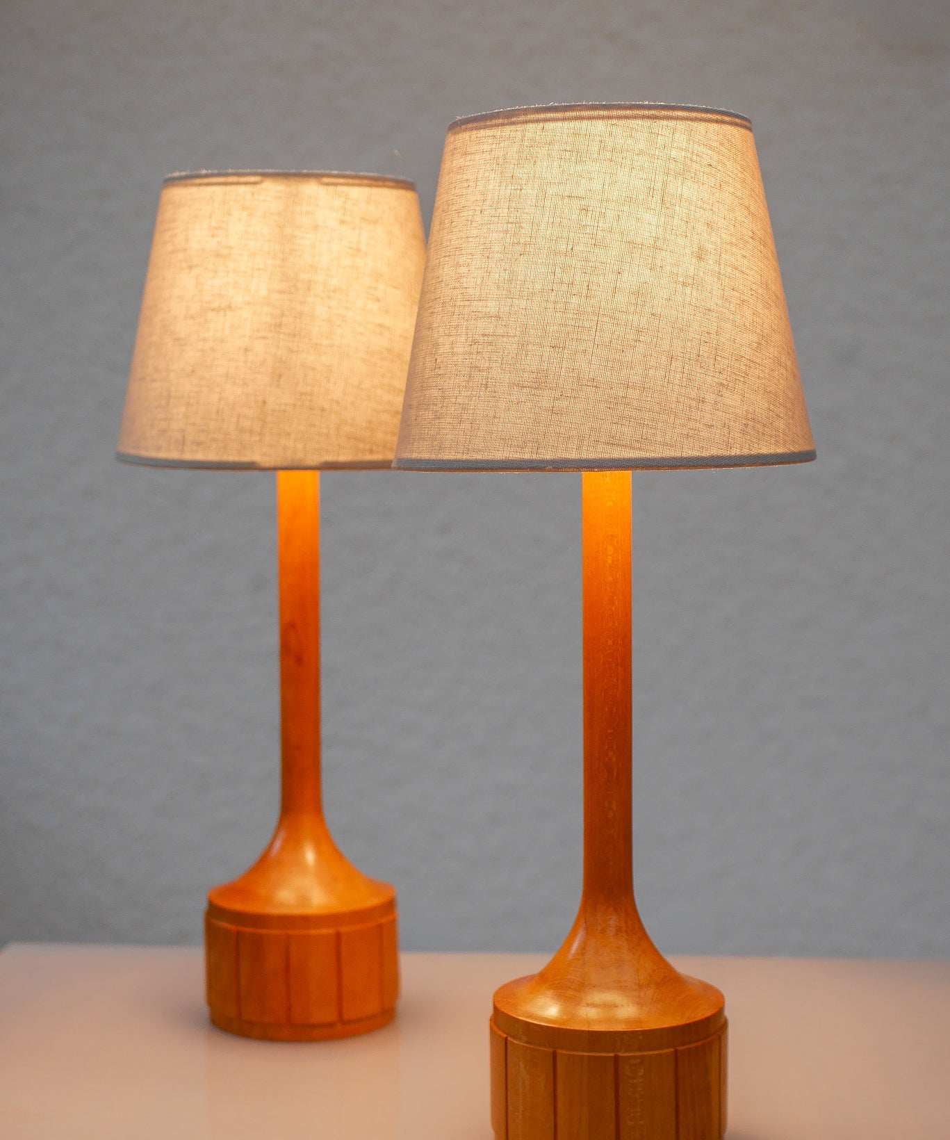 Set_of_2_Oak_Table_Lamps_by_Elpe_Armatur,_Mid_Century_Modern,_1960s,_Sweden