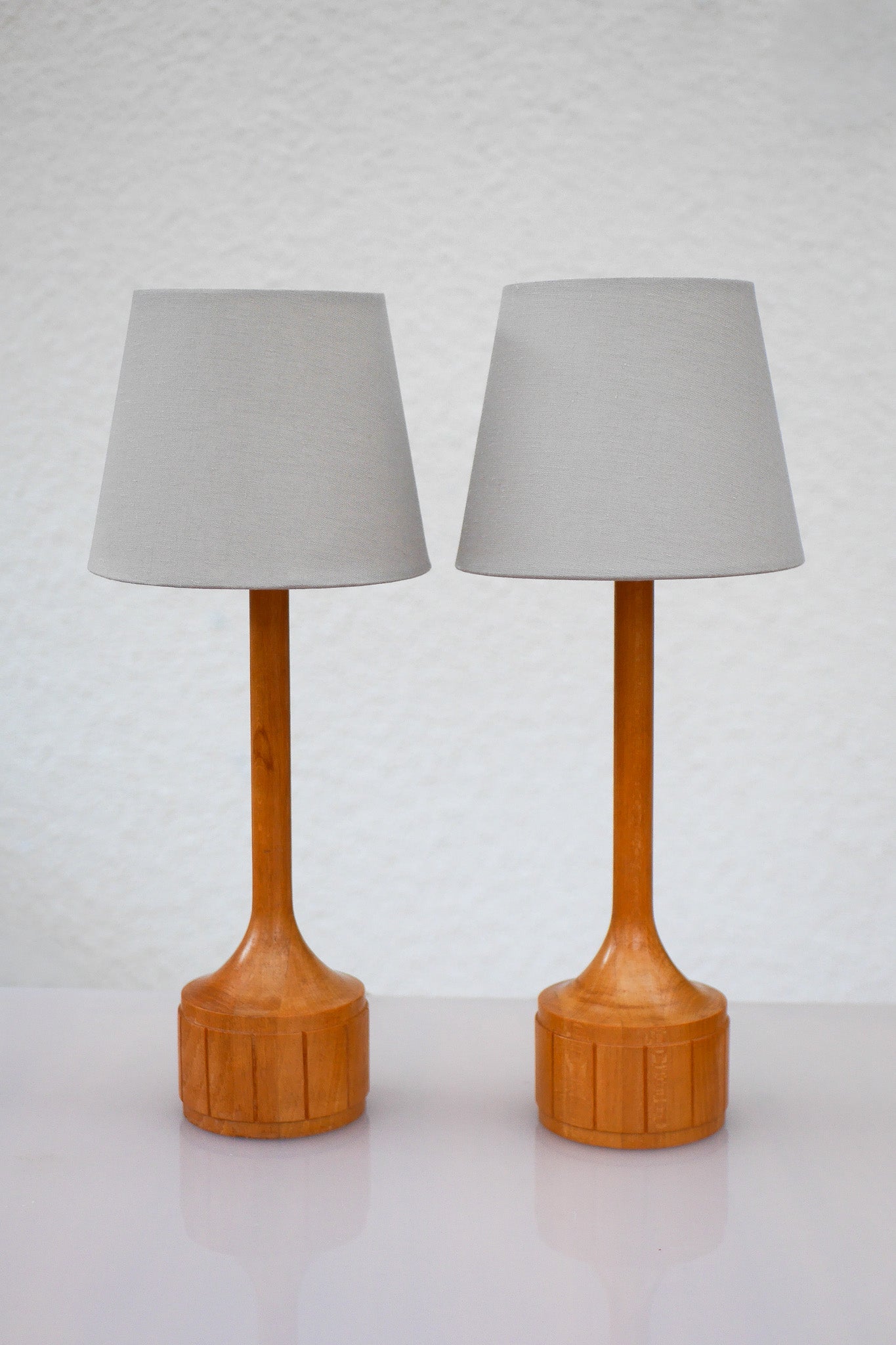 Set_of_2_Oak_Table_Lamps_by_Elpe_Armatur,_Mid_Century_Modern,_1960s,_Sweden