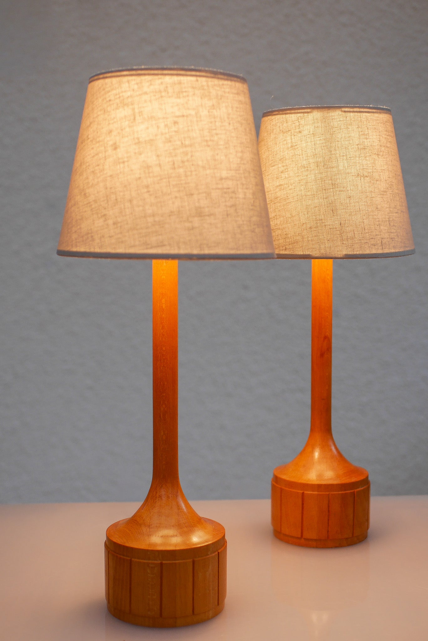 Set_of_2_Oak_Table_Lamps_by_Elpe_Armatur,_Mid_Century_Modern,_1960s,_Sweden