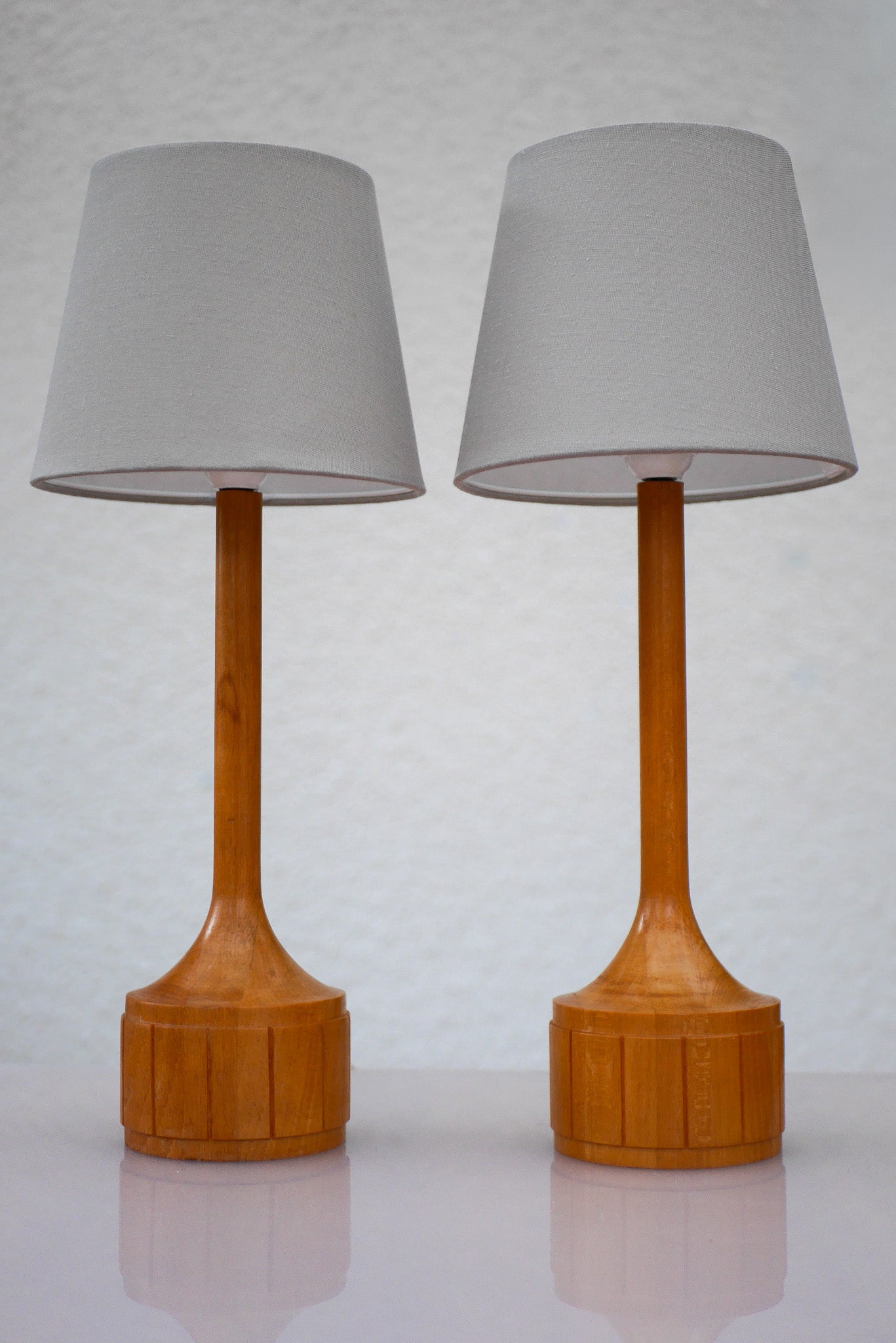 Set_of_2_Oak_Table_Lamps_by_Elpe_Armatur,_Mid_Century_Modern,_1960s,_Sweden