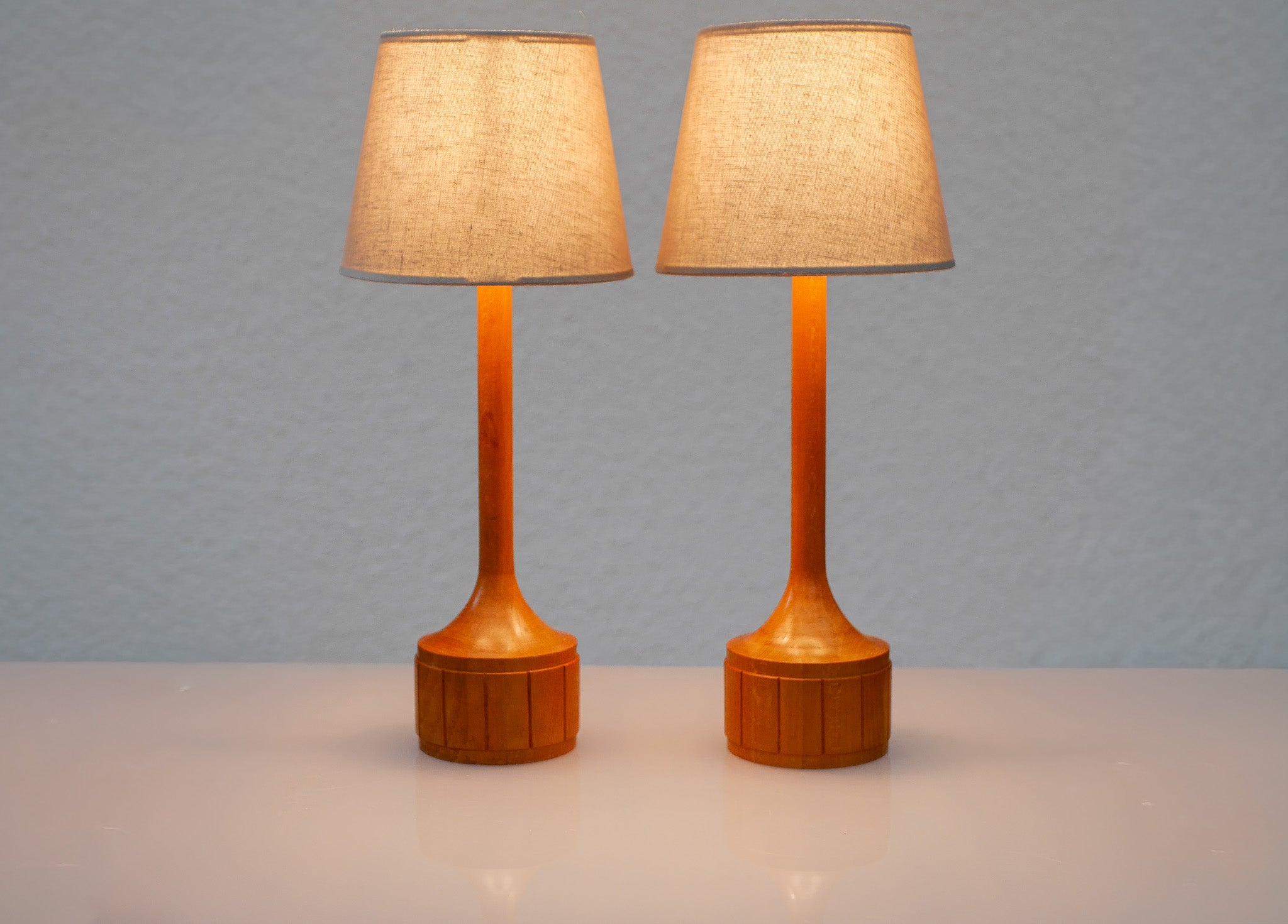 Set_of_2_Oak_Table_Lamps_by_Elpe_Armatur,_Mid_Century_Modern,_1960s,_Sweden