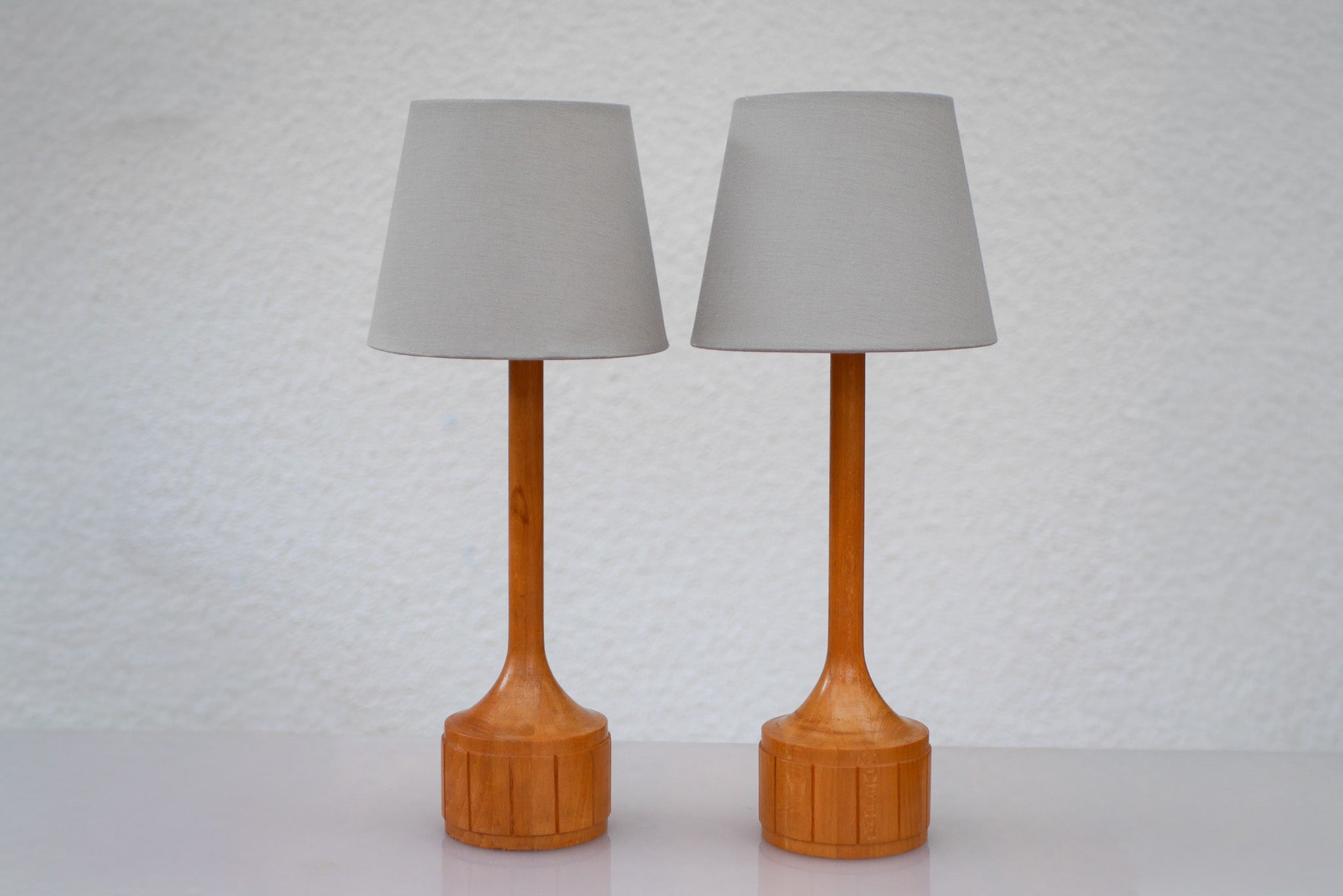 Set_of_2_Oak_Table_Lamps_by_Elpe_Armatur,_Mid_Century_Modern,_1960s,_Sweden