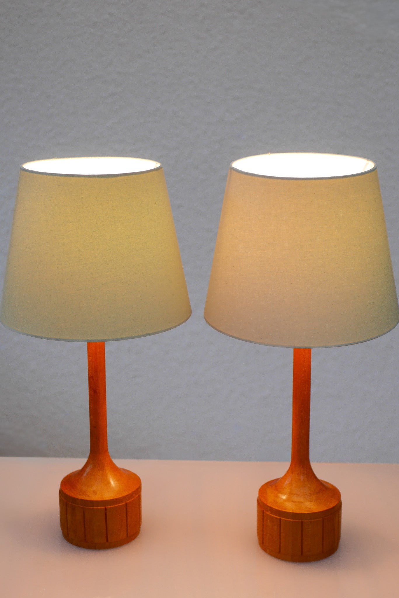Set_of_2_Oak_Table_Lamps_by_Elpe_Armatur,_Mid_Century_Modern,_1960s,_Sweden