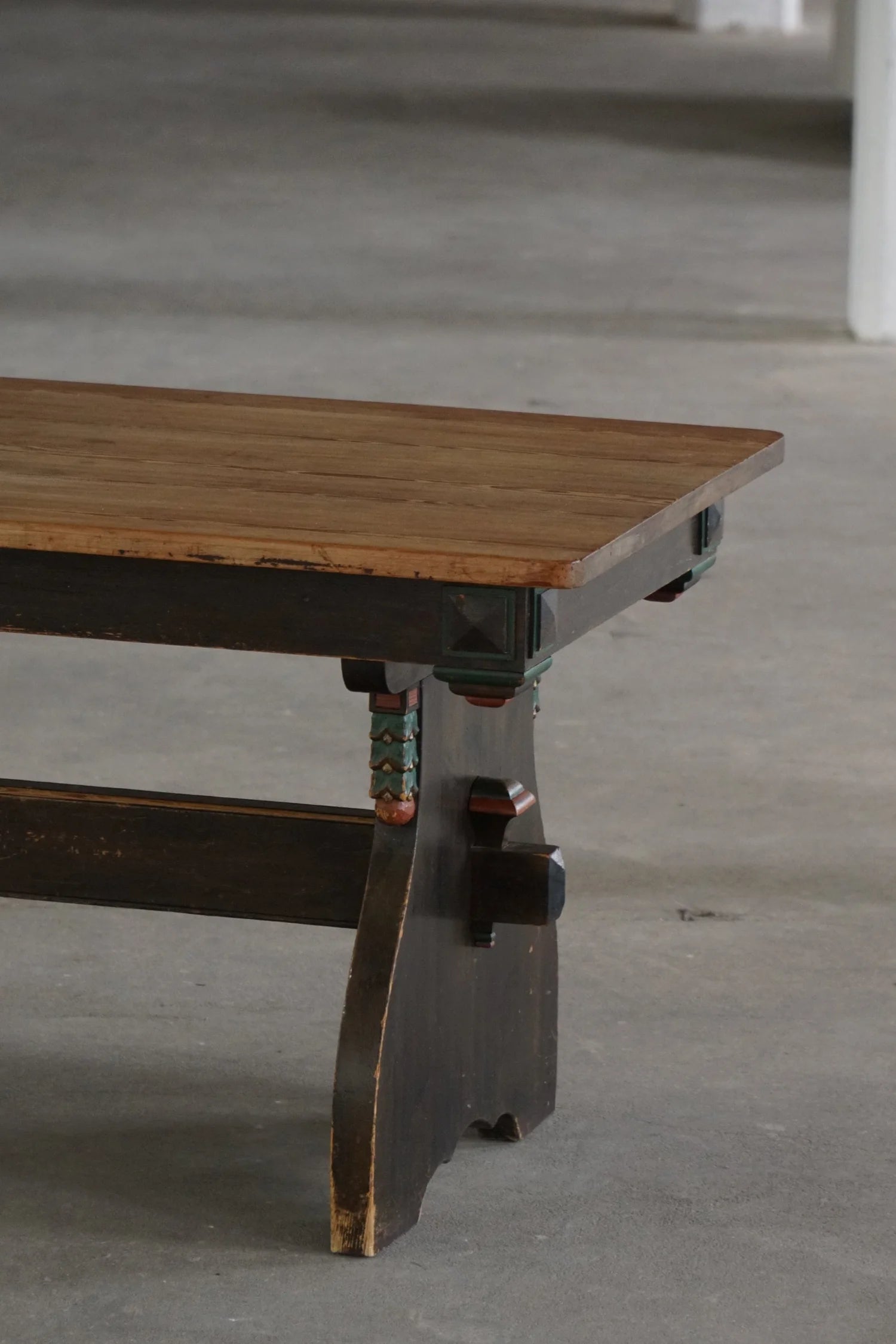 Scandinavian_Rustic_Folk_Art_Dining_Table_in_Stained_Pine,_Sweden,_Early_20th_Century
