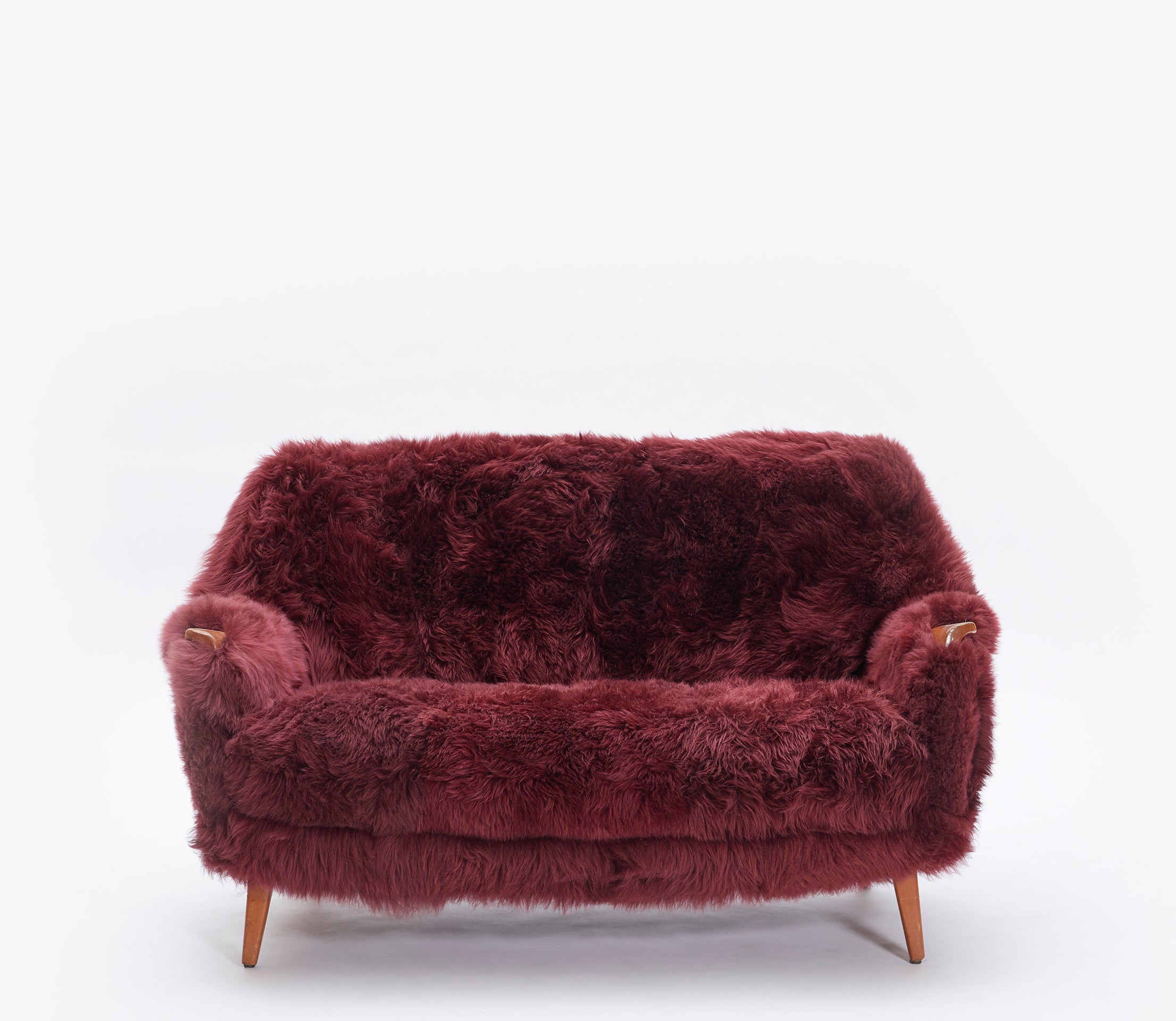 Bröderna_Andersson_Haute_Couture_Burgundy_Sofa,_Sweden_1950s