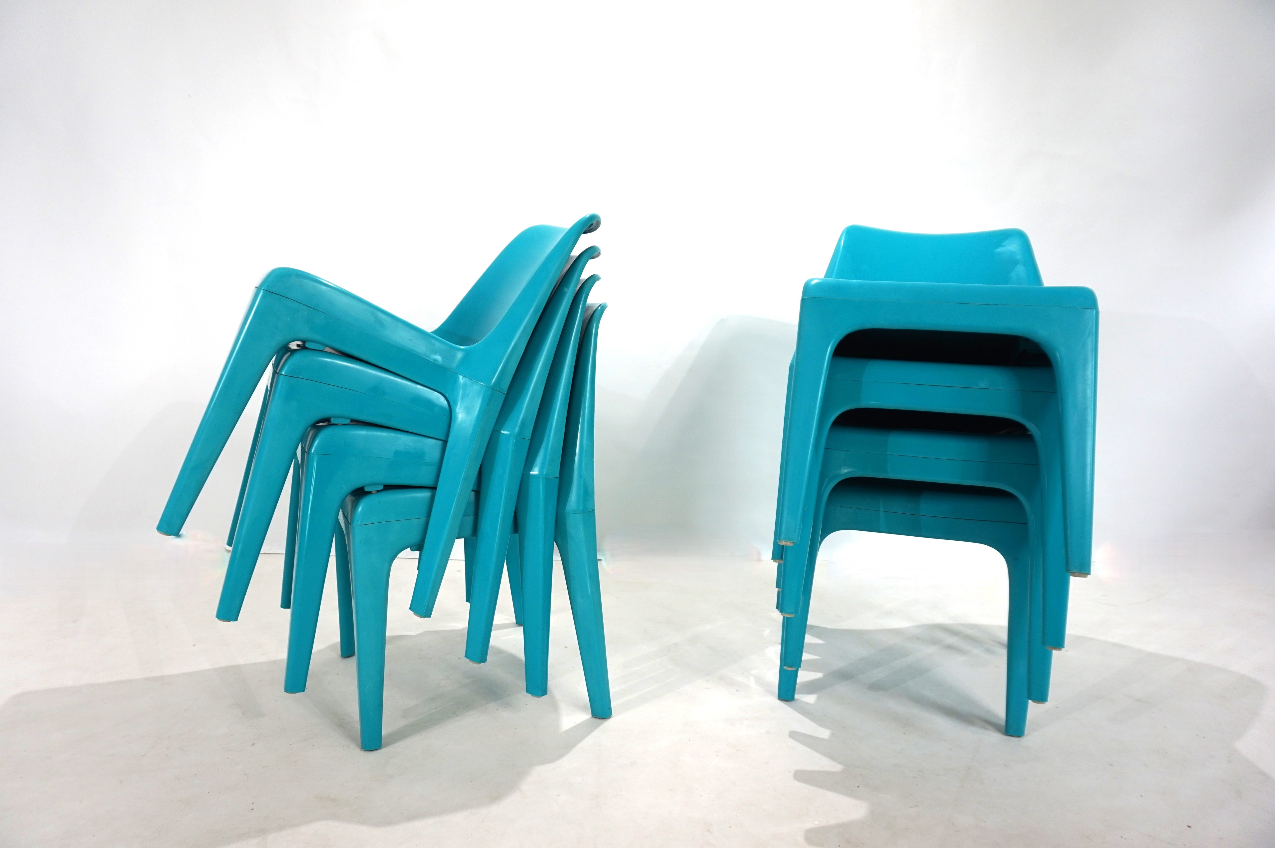 Schröder_&_Henzelmann_Space_Age_Chair_Model_4973,_1970