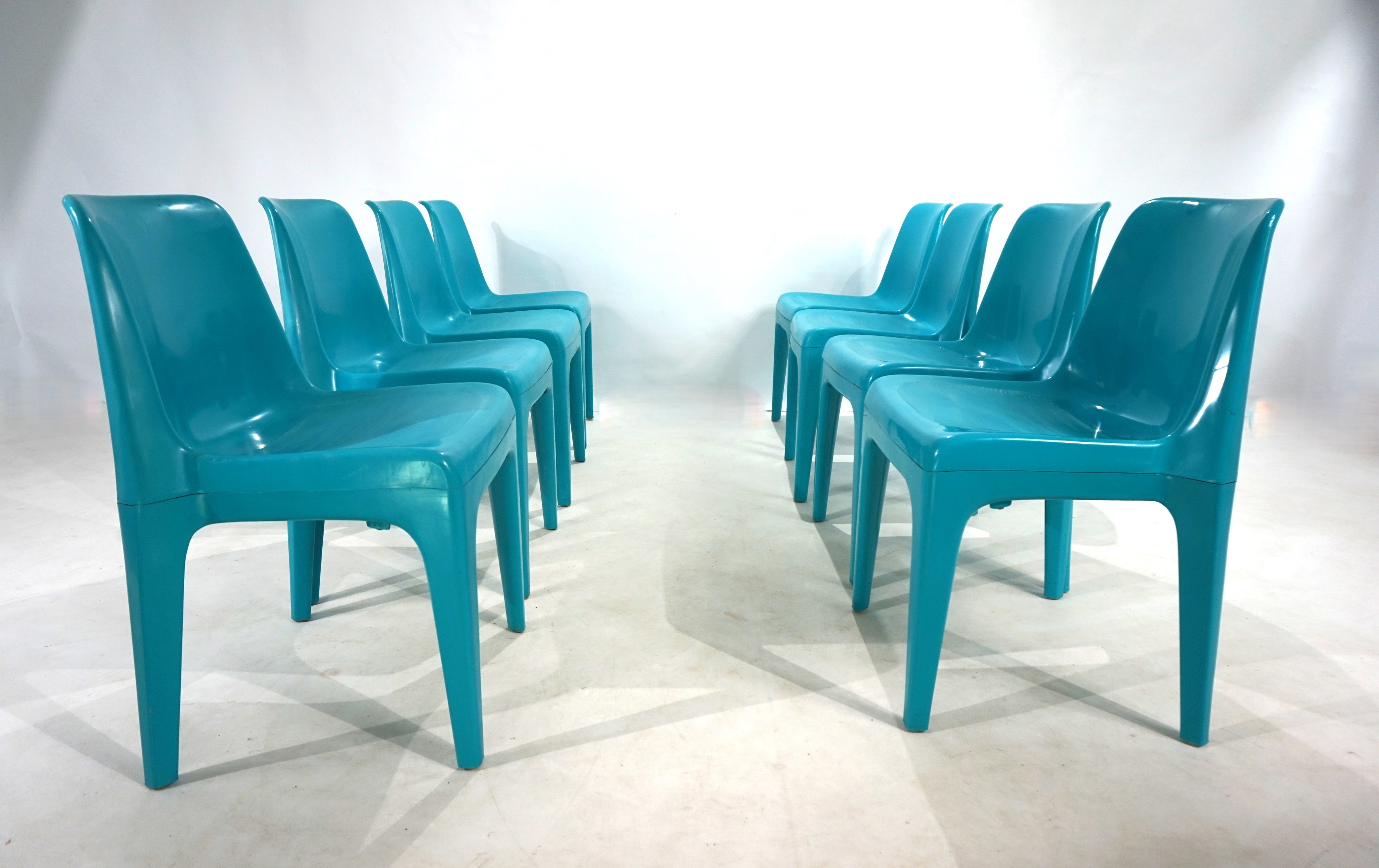 Schröder_&_Henzelmann_Space_Age_Chair_Model_4973,_1970