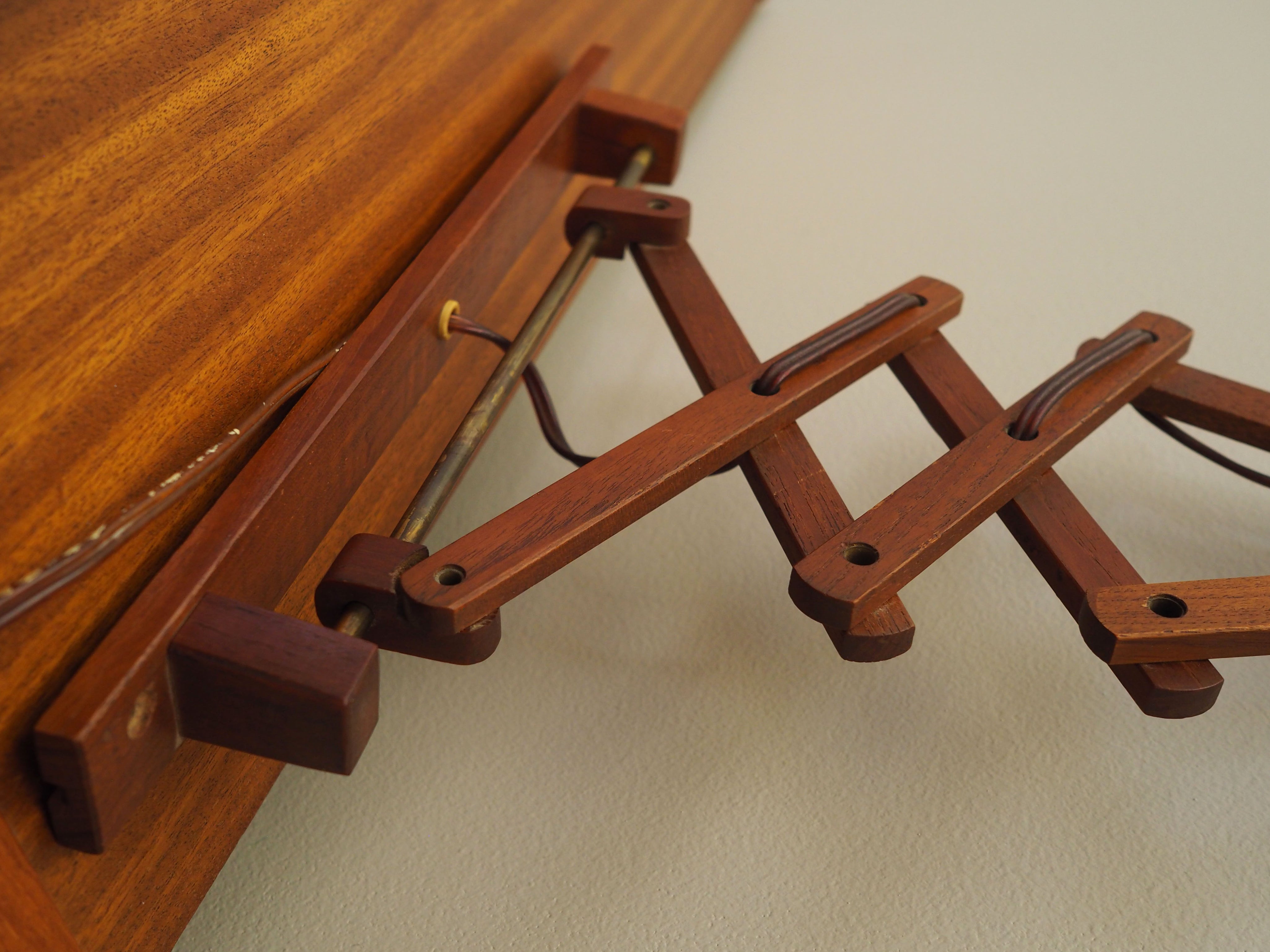 Lyfa_Teak_Scissor_Wall_Lamp,_1970s,_Denmark