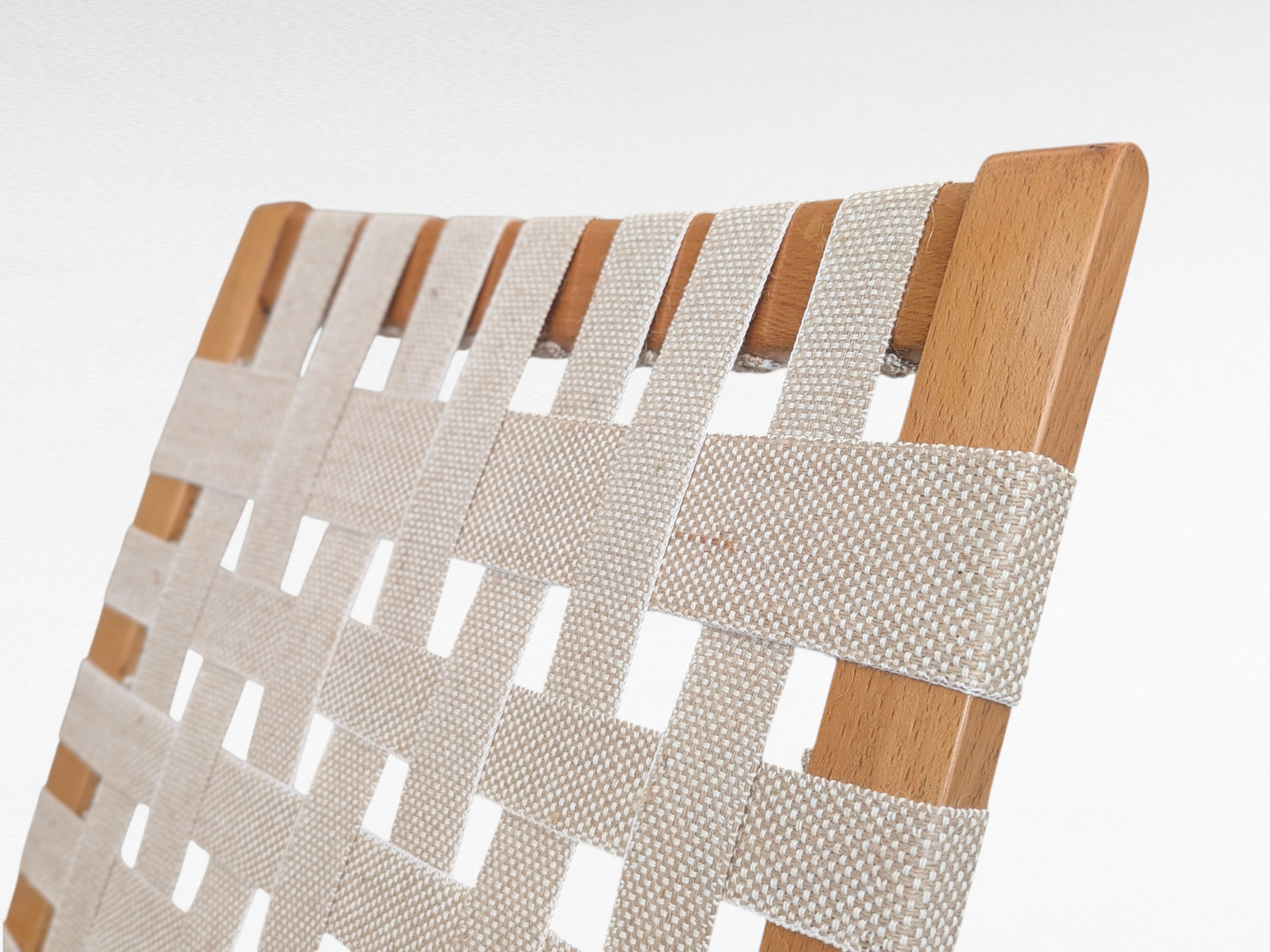 Functionalist_Bentwood_Lounge_Chair_by_Jan_Vaněk_with_Ivory_Woven_Straps,_Czechoslovakia,_1930s