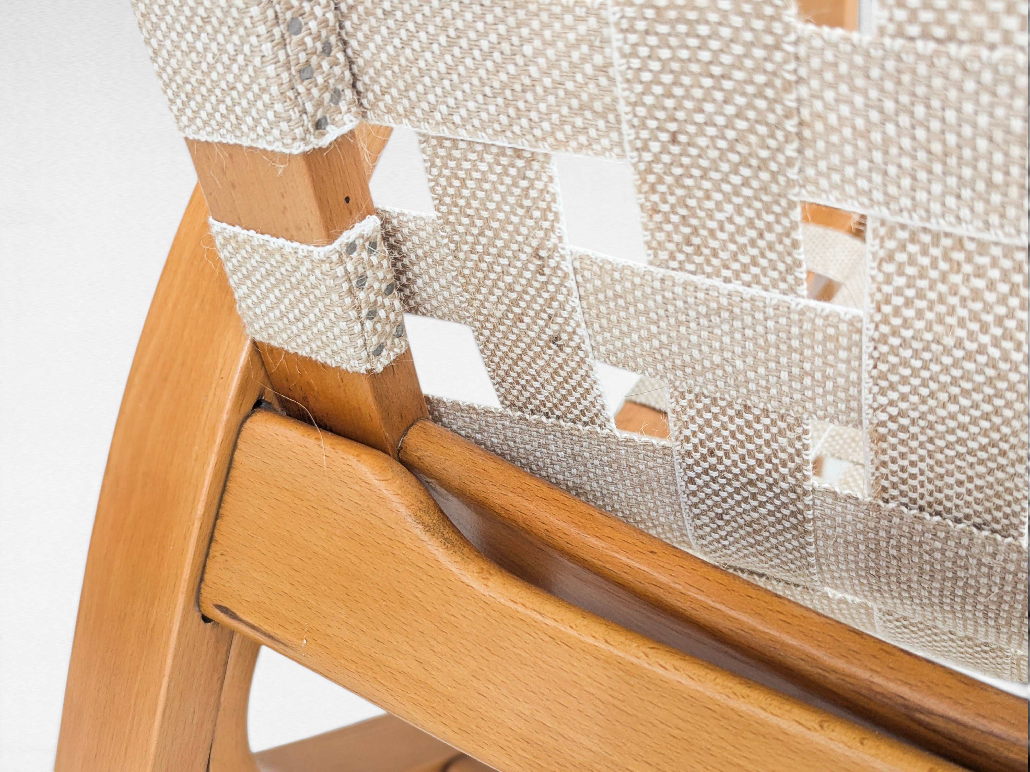 Functionalist_Bentwood_Lounge_Chair_by_Jan_Vaněk_with_Ivory_Woven_Straps,_Czechoslovakia,_1930s