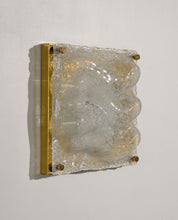 Sculptural_Murano_Glass_Wave_Wall_Lamp_with_Brass_Backplate,_Italy