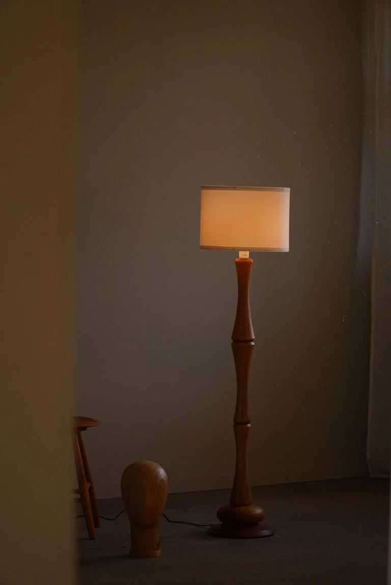 Sculptural_Scandinavian_Modern_Floor_Lamp_in_Solid_Pine,_1970s