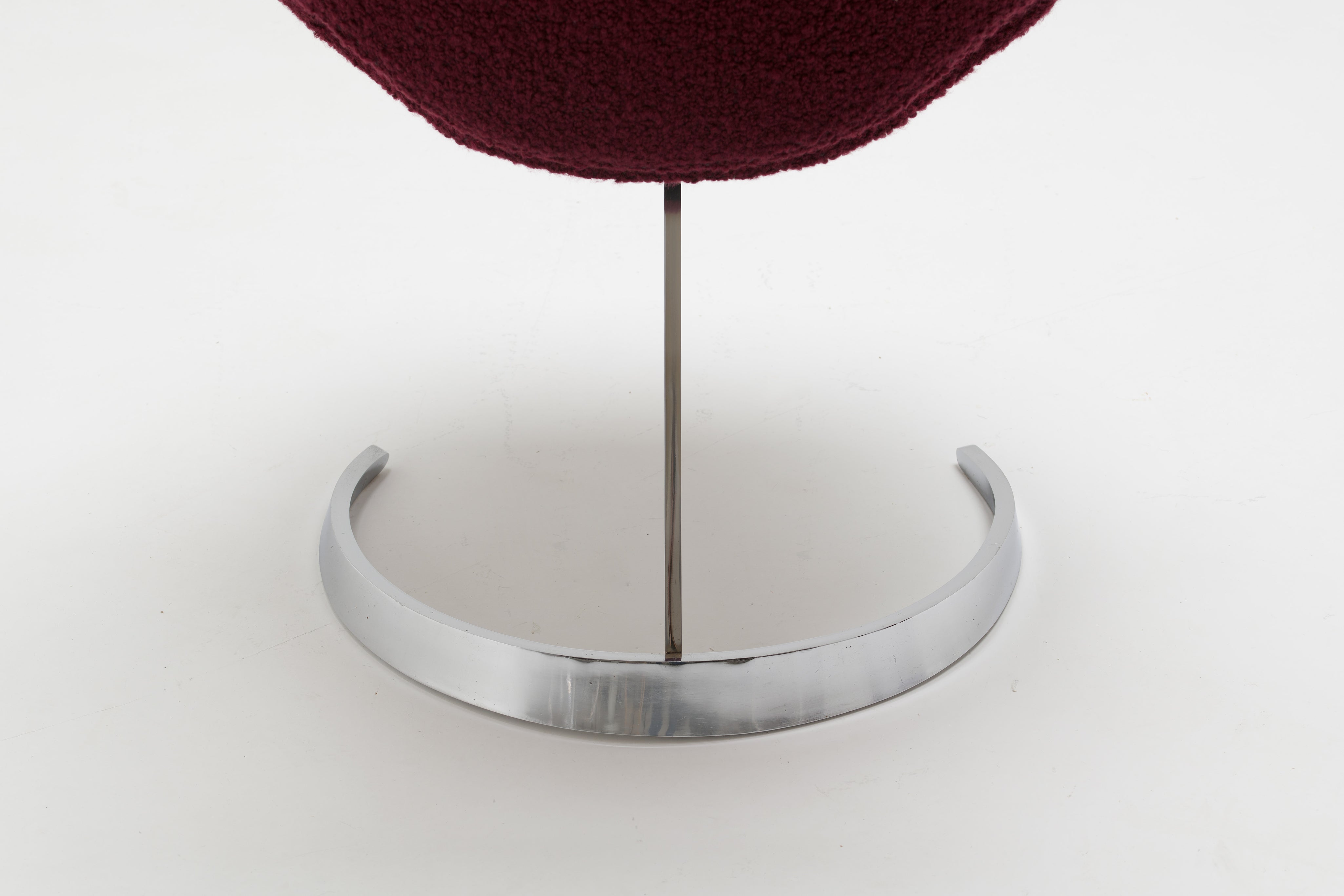 Scimitar_Dining_Set_by_Boris_Tabacoff_for_MMM,_Chrome_and_Bouclé_Dining_Suite,_France,_1971