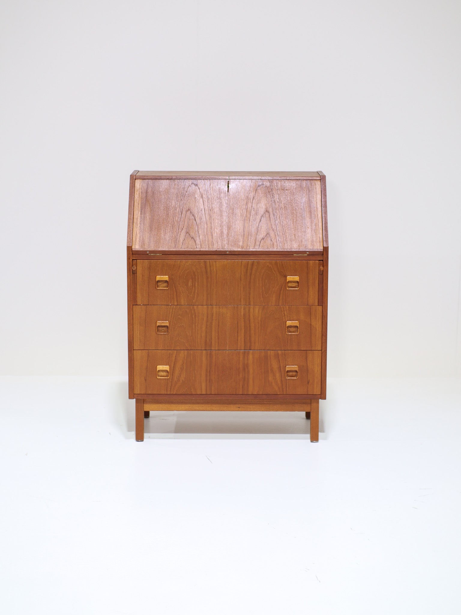 Secretary_desk_Danish_vintage_teakwood_1960s