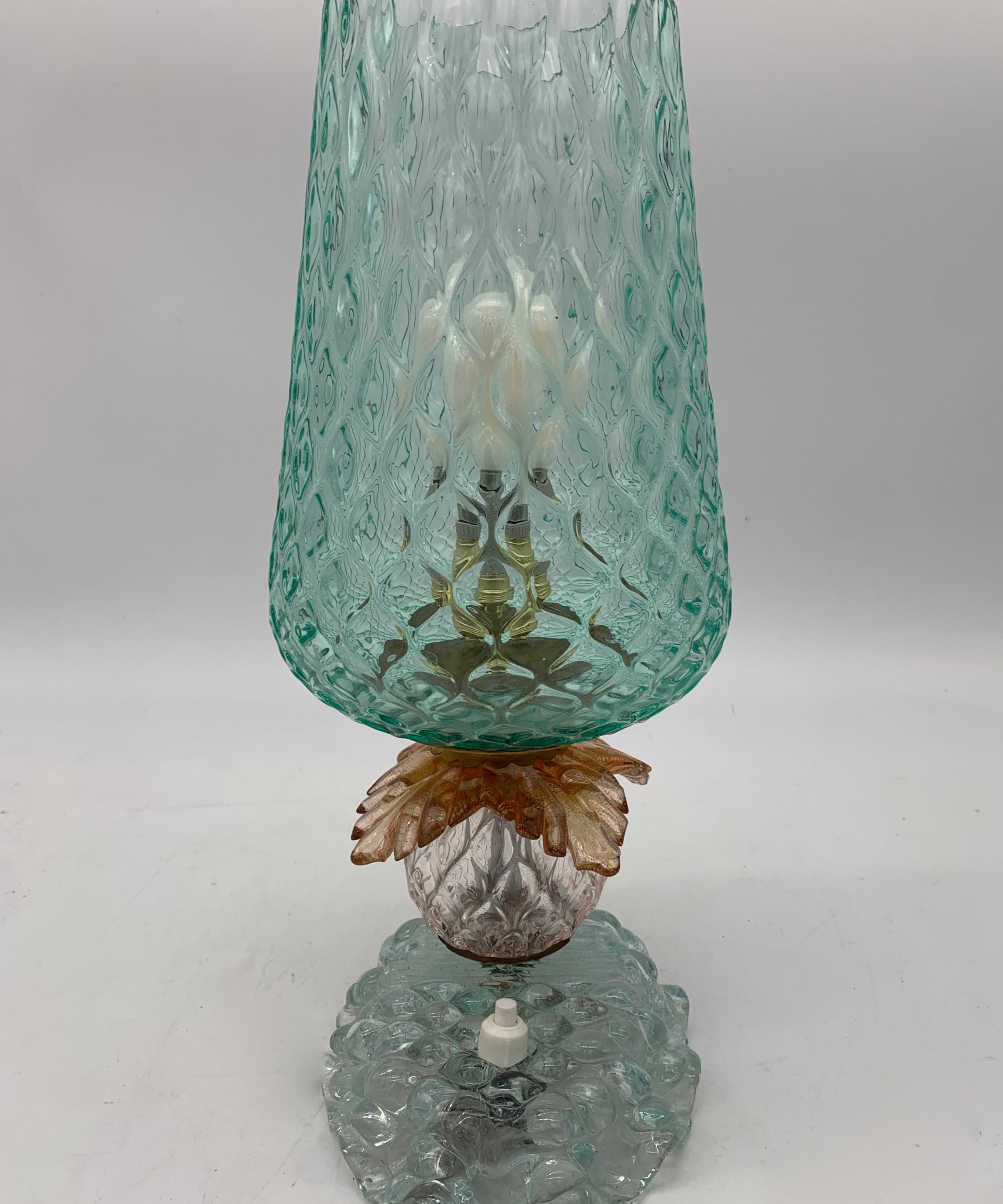 Murano_Glass_Table_Lamp_by_Seguso,_Italian_Mid_Century_Modern,_1960s