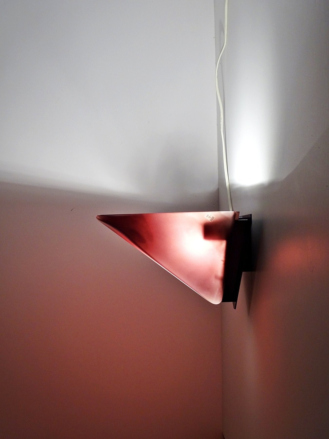 Set_of_2_Diamond_Pyramid_Wall_Sconces_by_Selene_Illuminazione,_1970s,_Italy