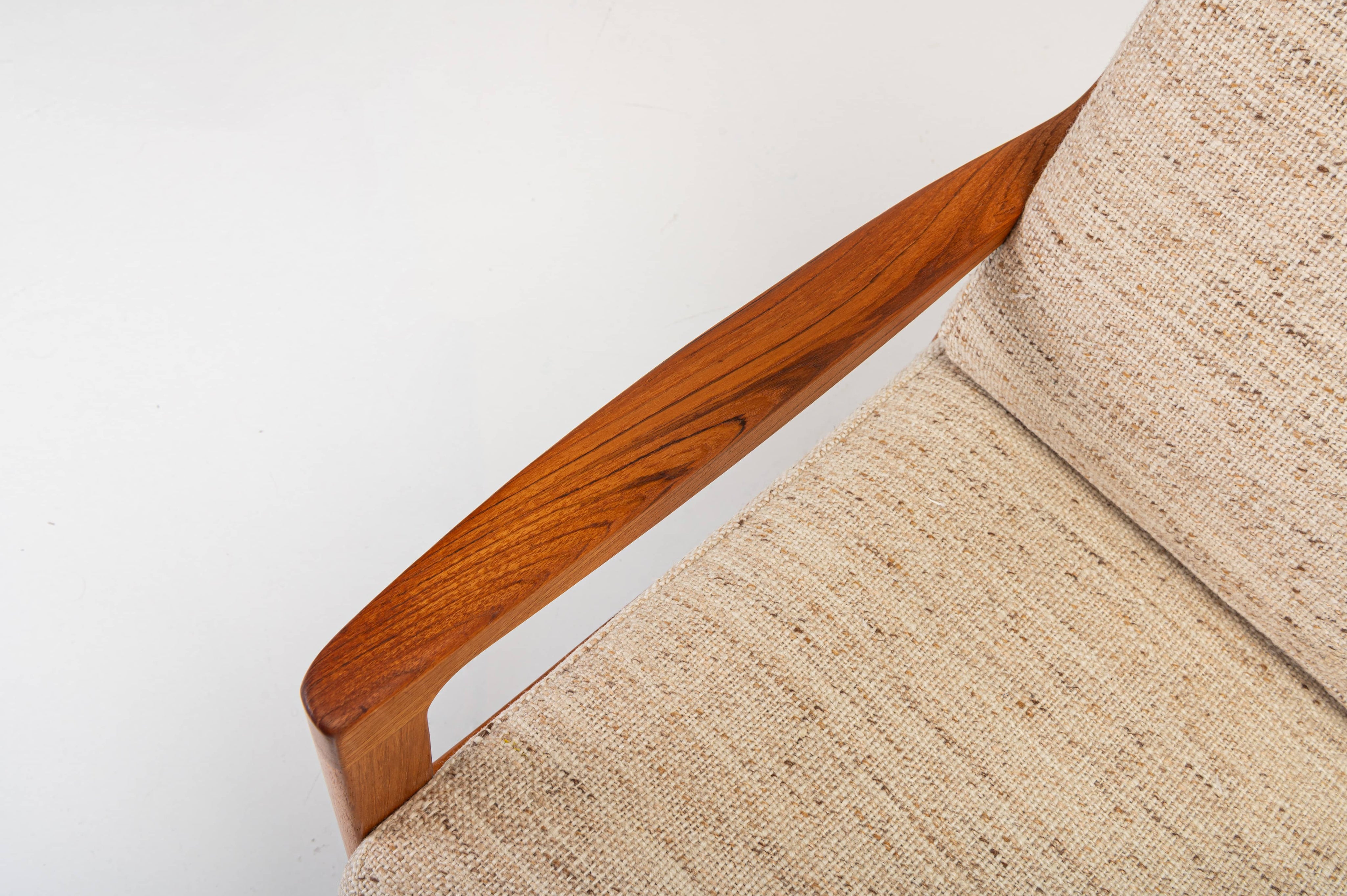 Sofa_by_Ole_Wanscher_for_P._Jeppesen_Møbelfabrik,_1960s,_Denmark