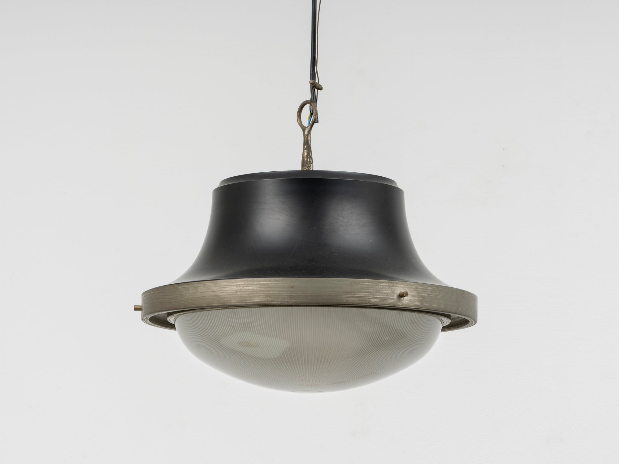 Sergio_Mazza_Tau_Pendant_for_Artemide,_Italy,_1960s