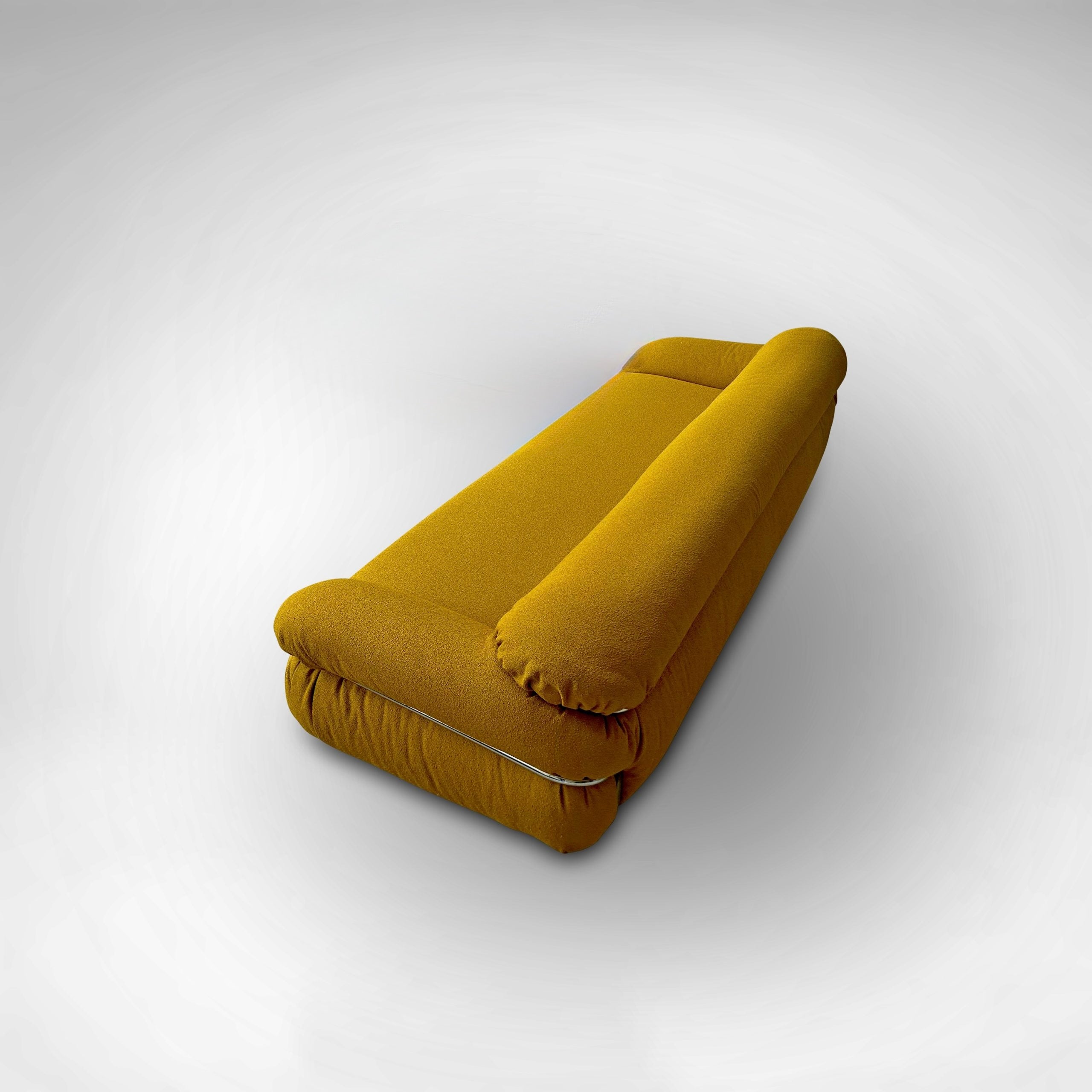 Sesann_yellow_bouclé_3-seater_sofa_by_Gianfranco_Frattini_for_Cassina