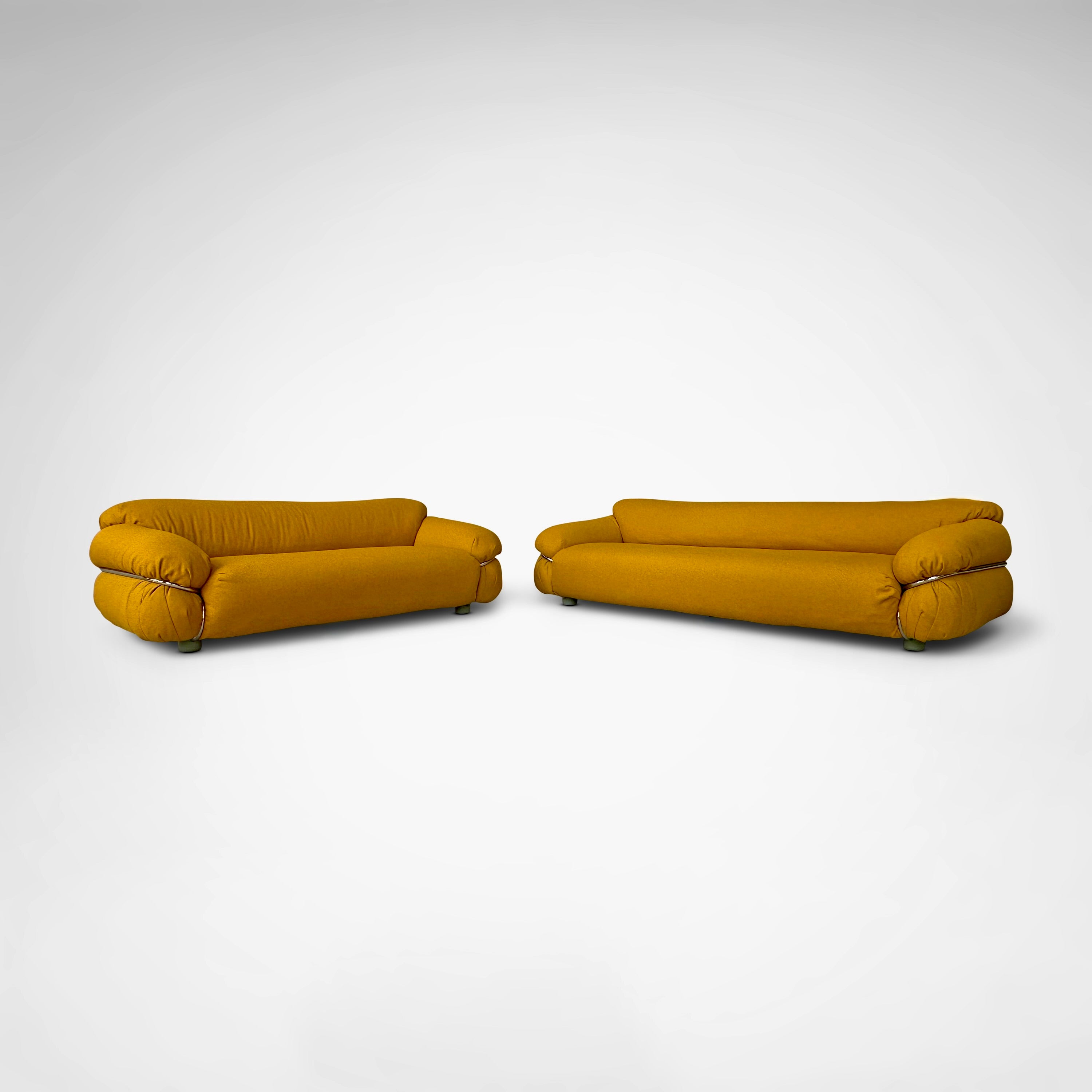 Set_of_2_Sesann_yellow_bouclé_sofa_by_Gianfranco_Frattini_for_Cassina