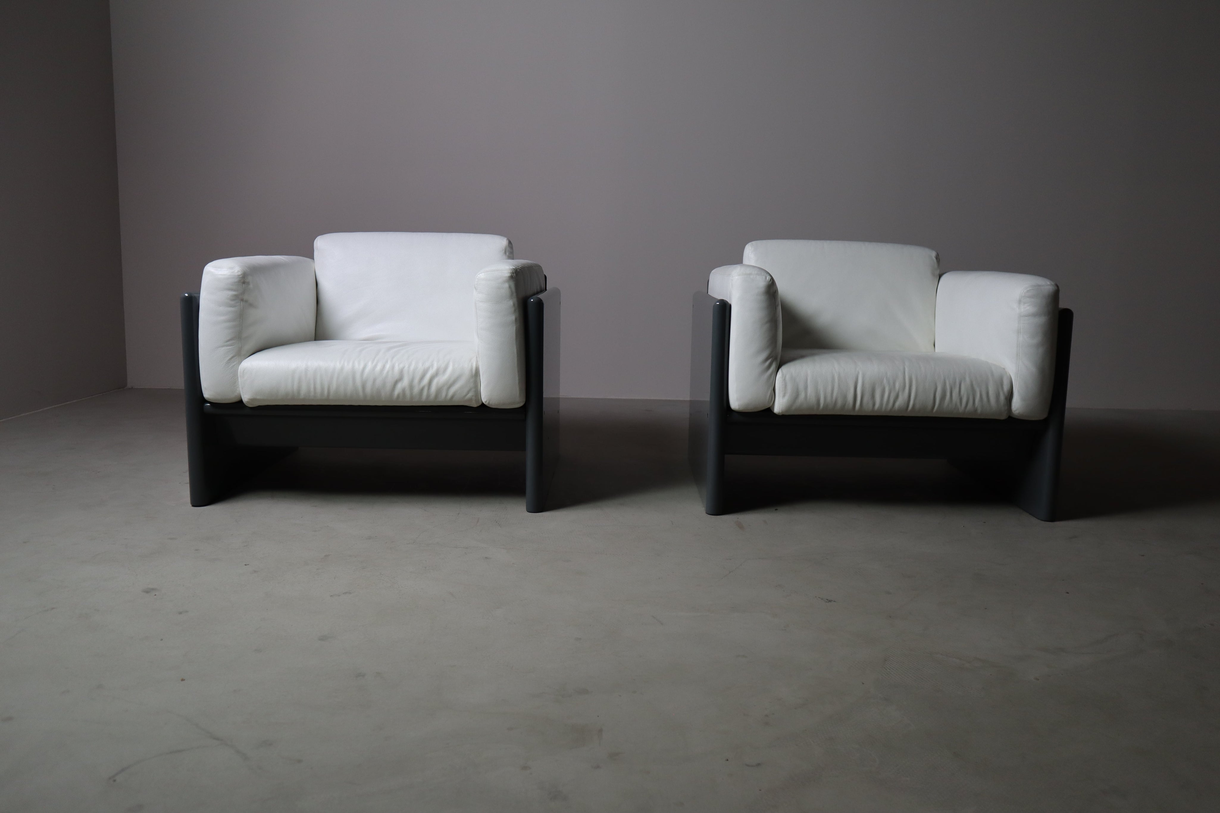 Set_of_2_Arnolfo_Armchairs_for_Simon_International,_Italy_1971