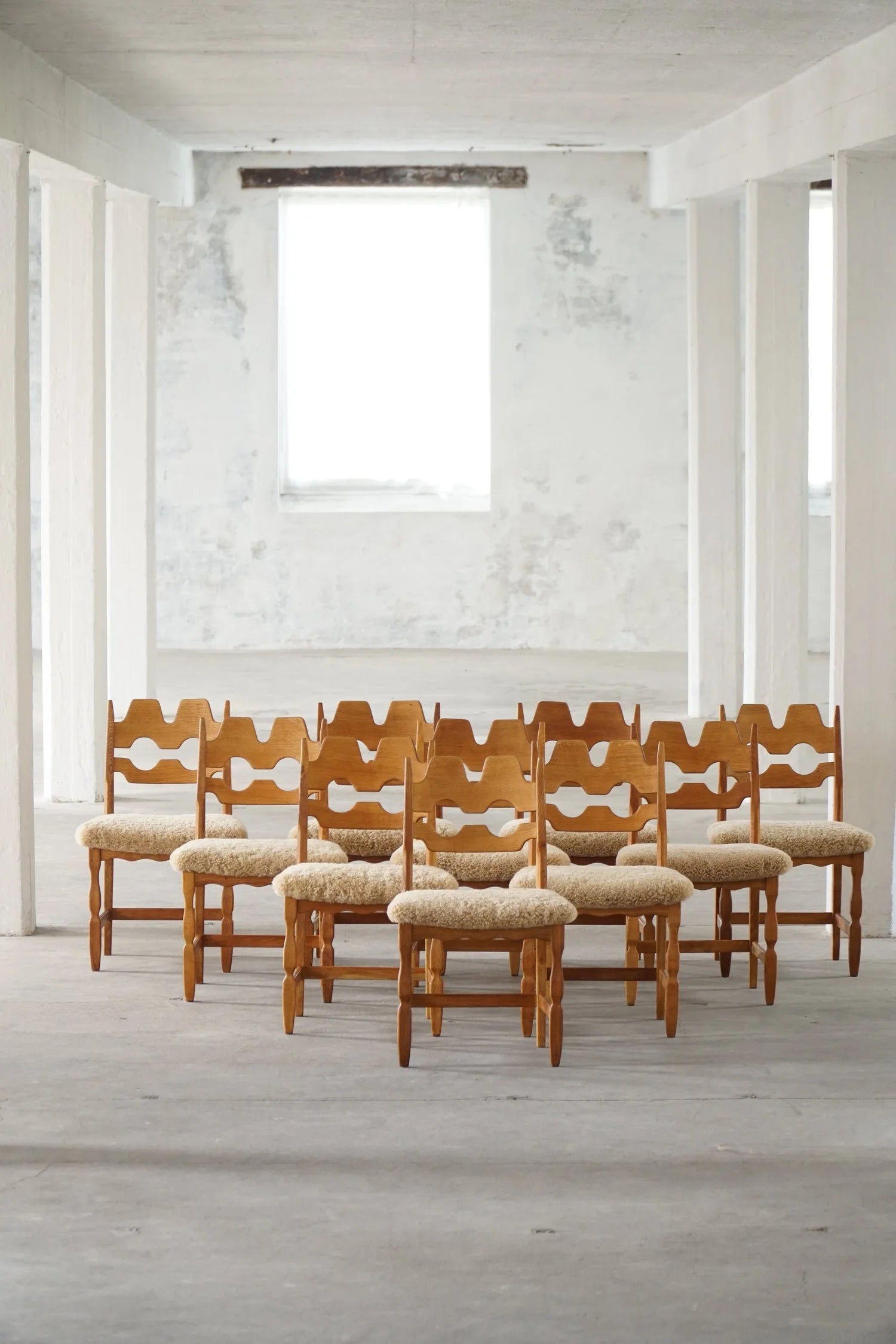 Set_of_10_Henning_Kjærnulf_Razorblade_Dining_Chairs_in_Oak_and_Lambswool,_Denmark,_1960s