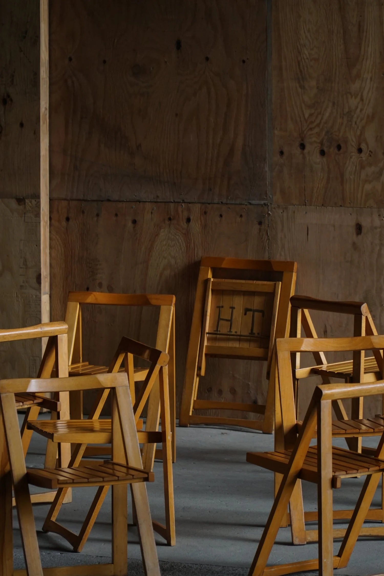 Set_of_12_Folding_Chairs_by_Aldo_Jacober_and_Pierangela_D’Aniello_for_Alberto_Bazzani,_Italy_1960s