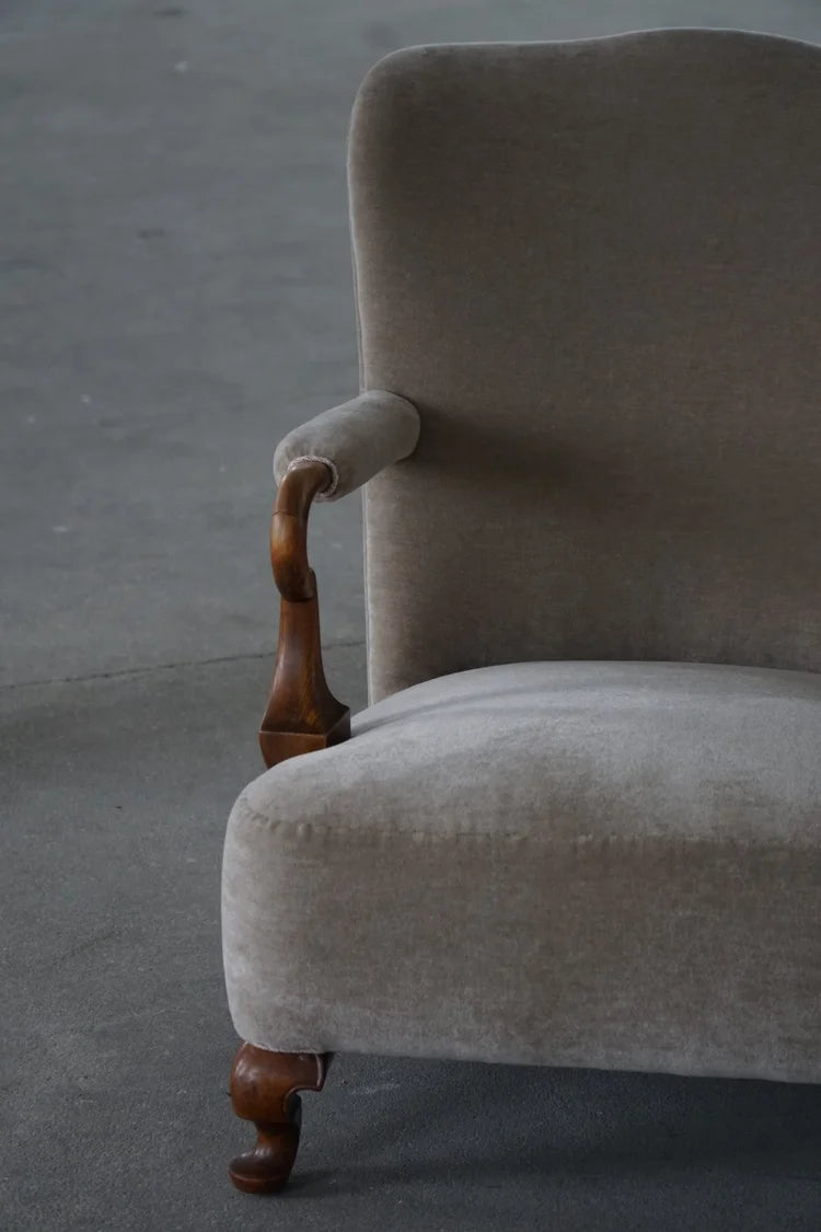 Set_of_2_Antique_Armchairs_Reupholstered_in_Velvet