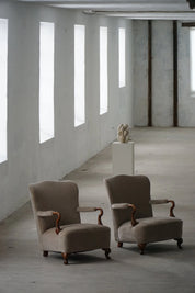 Set_of_2_Antique_Armchairs_Reupholstered_in_Velvet