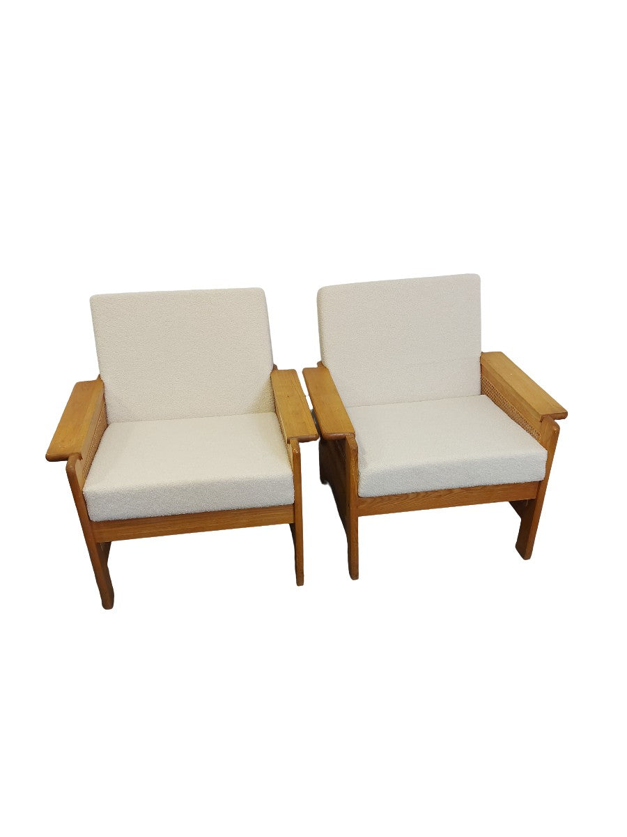 Set_of_2_Arm_Lounge_chair_from_1970s