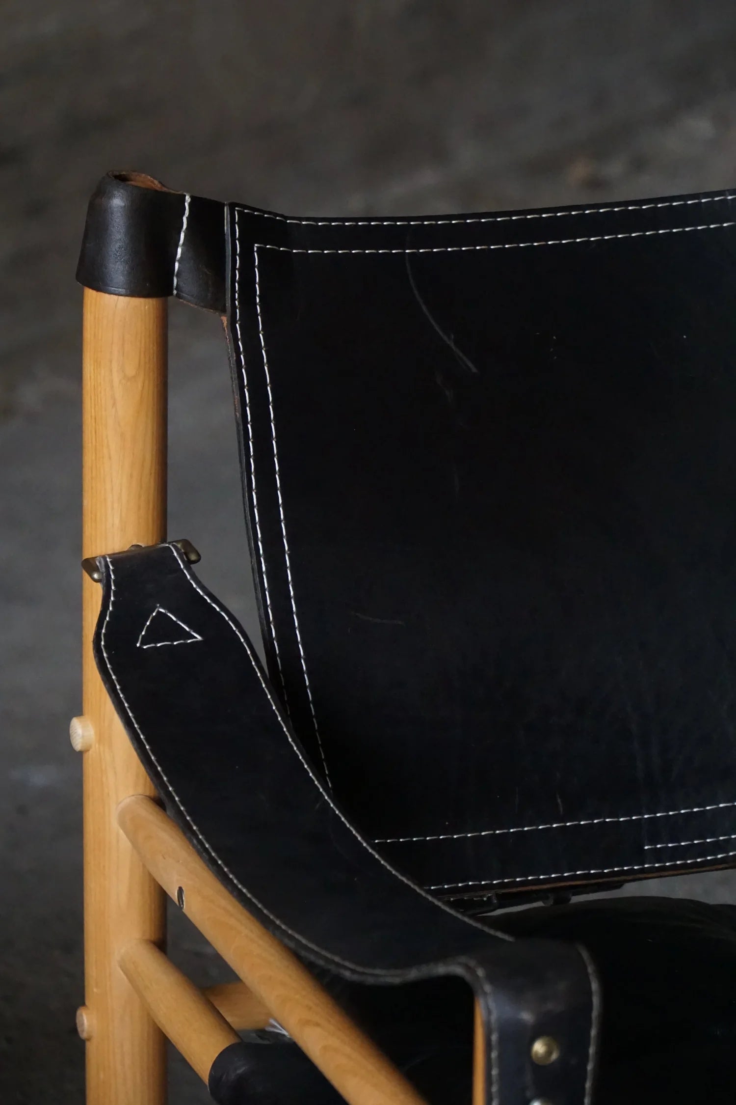 Set_of_2_Arne_Norell_‘Sirocco’_Safari_Chair_in_Leather,_Swedish_Mid_Century