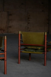 Set_of_2_Arne_Norell_‘Sirocco’_Safari_Chairs_in_Ash_Green_Leather