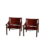 Set_of_2_Arne_Norell_Sirocco_Safari_Chairs_in_Rosewood_and_Red_Leather,_Sweden,_1960s