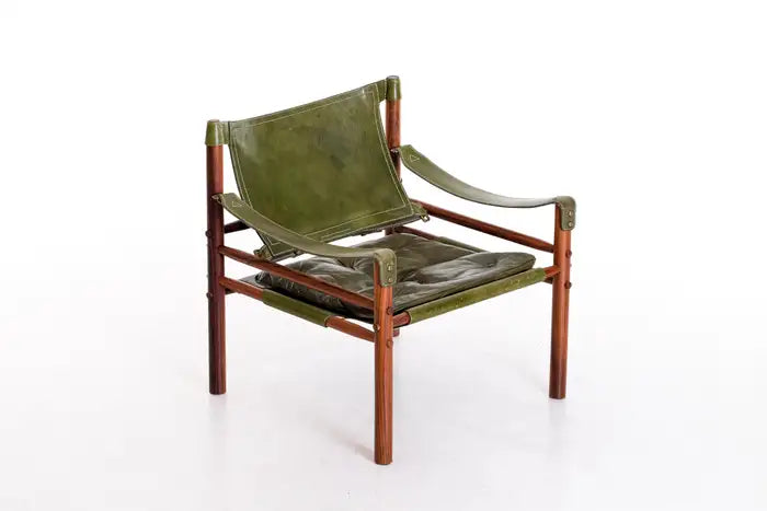 Set_of_2_Arne_Norell_Sirocco_Safari_Lounge_Chairs_in_Green_Leather_and_Rosewood,_Sweden,_1960s