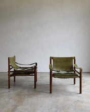 Set_of_2_Arne_Norell_Sirocco_Safari_Lounge_Chairs_in_Olive_Leather,_1960s