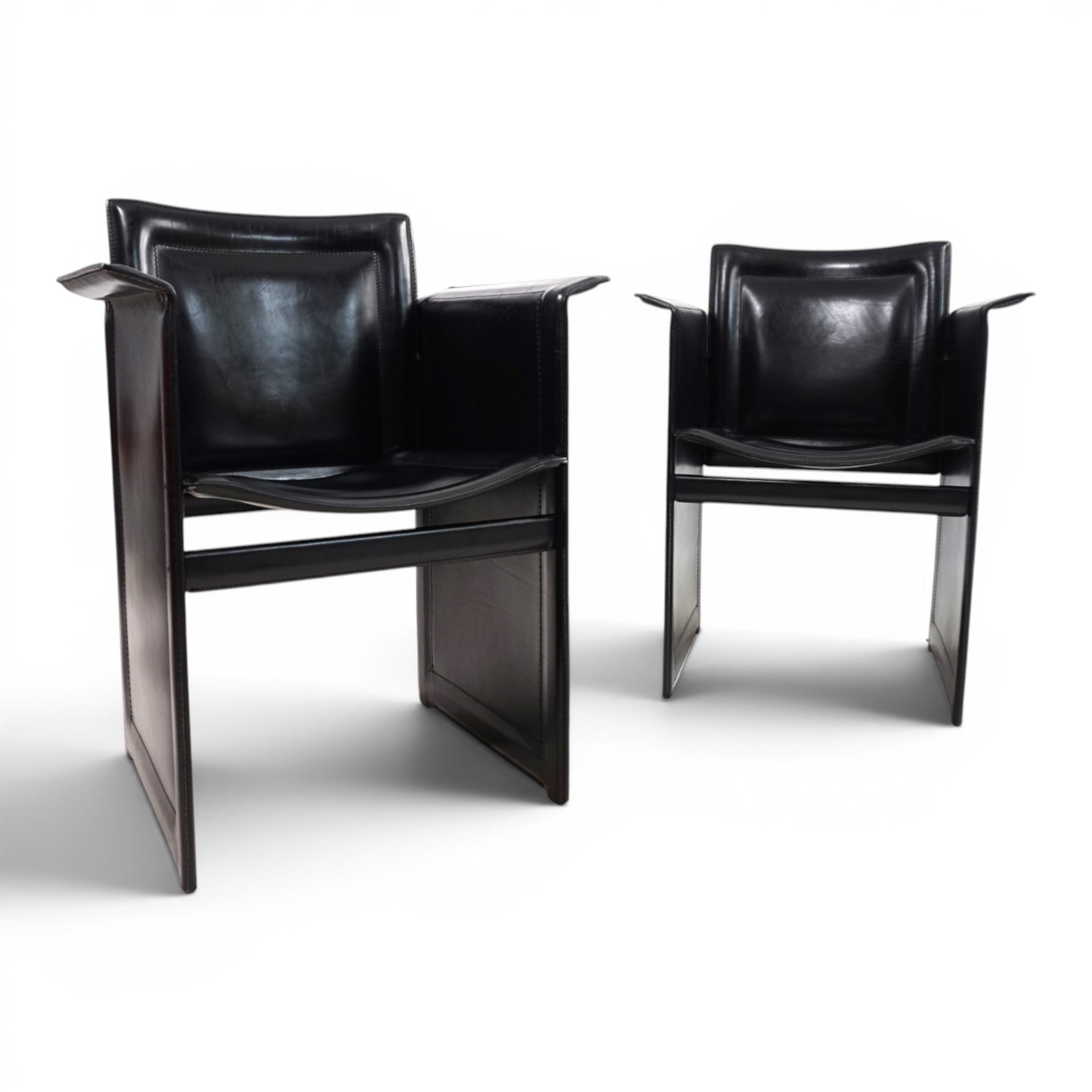 Set_of_2_Solaria_Lounge_Chairs_by_Tito_Agnoli_for_Arrben_in_Black_Saddle_Leather,_Italy_1970s