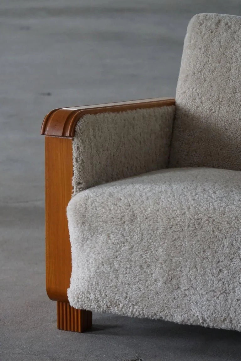 Set_of_2_Art_Deco_Lounge_Chairs_in_Elm_&_Lambswool_in_Swedish_Grace,_1930s