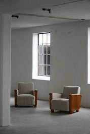 Set_of_2_Art_Deco_Lounge_Chairs_in_Elm_&_Lambswool_in_Swedish_Grace,_1930s