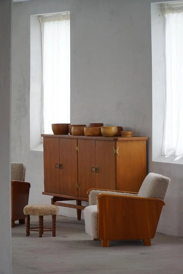 Set_of_2_Art_Deco_Lounge_Chairs_in_Elm_&_Lambswool_in_Swedish_Grace,_1930s