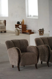 Set_of_2_Art_Deco_Lounge_Chairs_in_Lambswool_and_Birch,_1930s