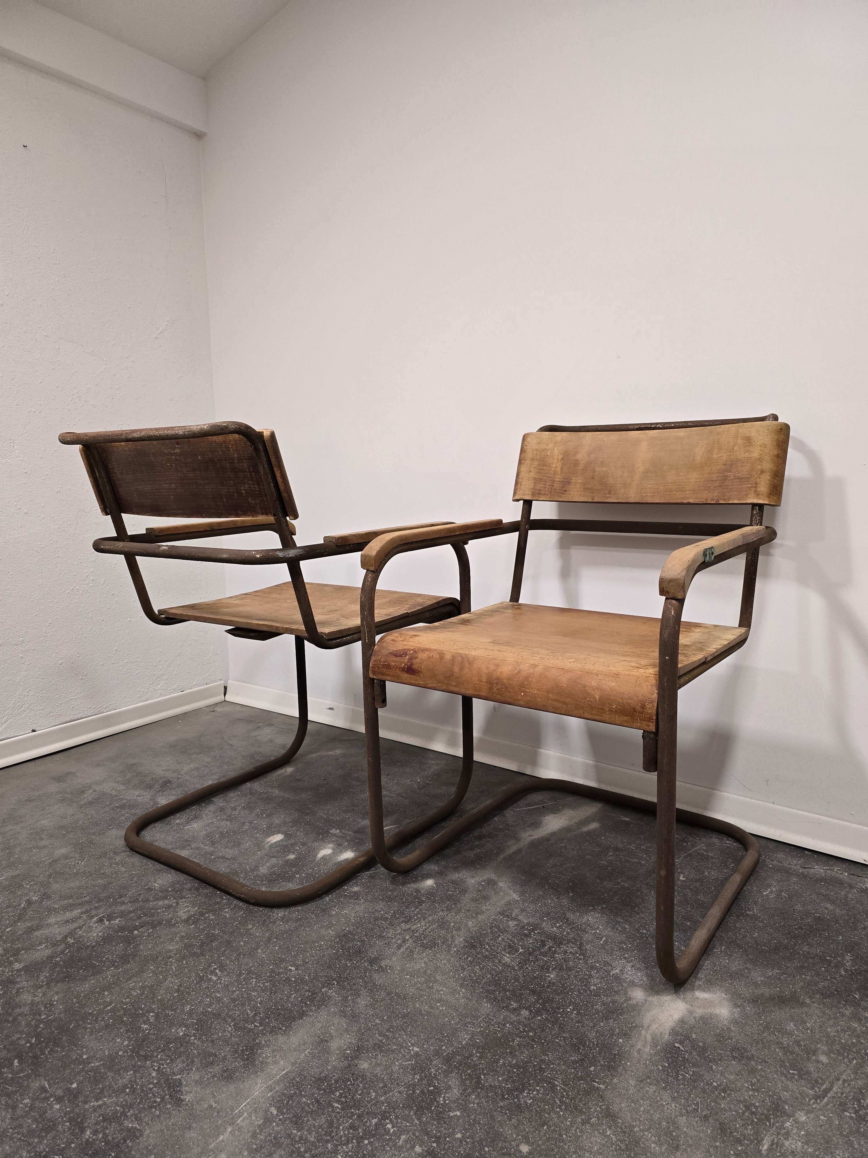Set_of_2_B34_Chair_by_Marcel_Breuer_from_1920s