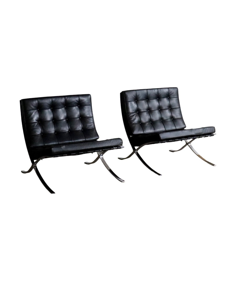 Set_of_2_Barcelona_Chairs_by_Ludwig_Mies_van_der_Rohe_for_Knoll,_1960s