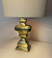 Set_of_2_Italian_Brass_Table_Lamps_with_Bouclé_Shades,_Mid_Century_Modern_Lighting,_1950s