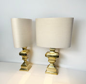 Set_of_2_Italian_Brass_Table_Lamps_with_Bouclé_Shades,_Mid_Century_Modern_Lighting,_1950s