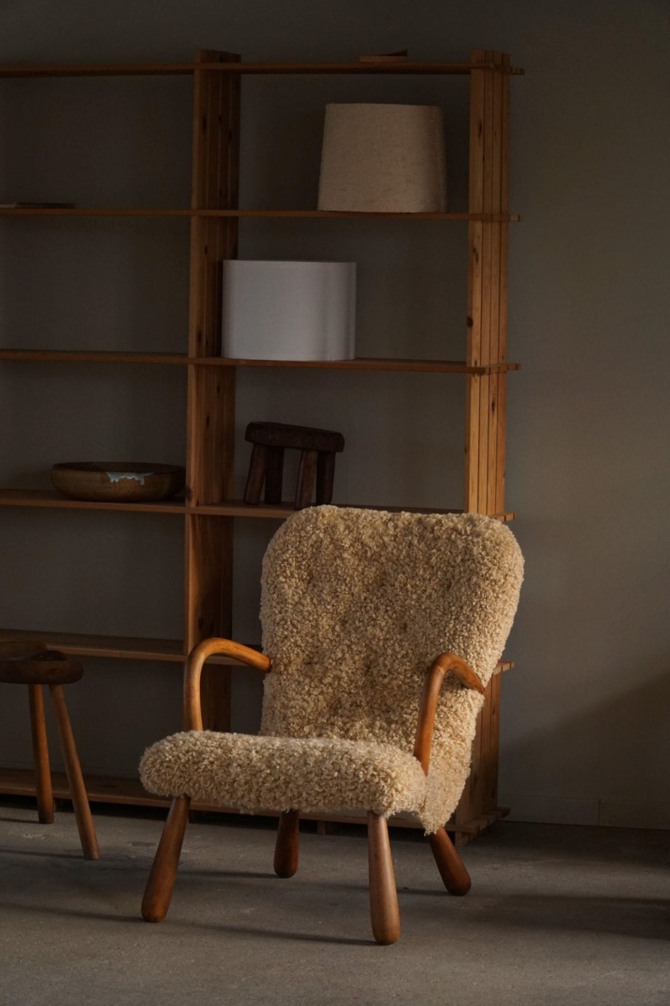 Set_of_2_Clam_Lounge_Chairs_in_Lambswool,_Skive_Møbelfabrik,_Denmark,_1950s